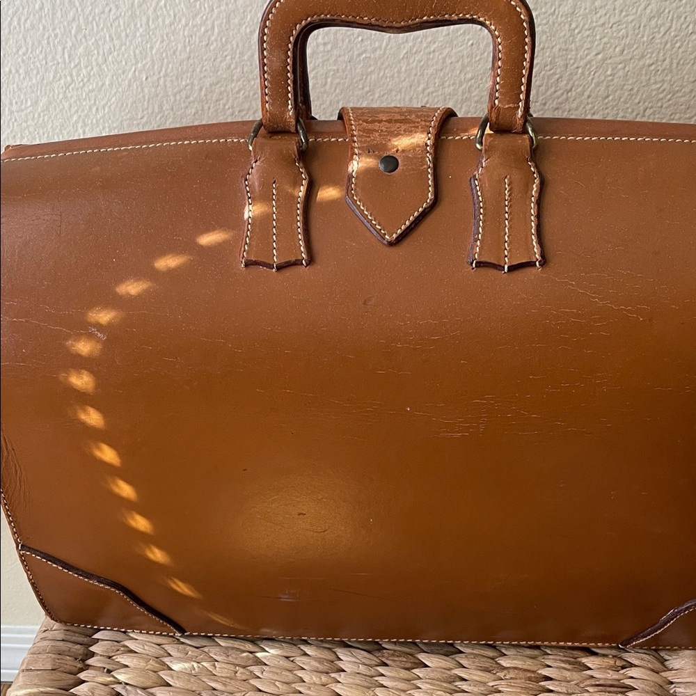 Vintage Tan Leather Brief/Doctor Case - Picture 6 of 7